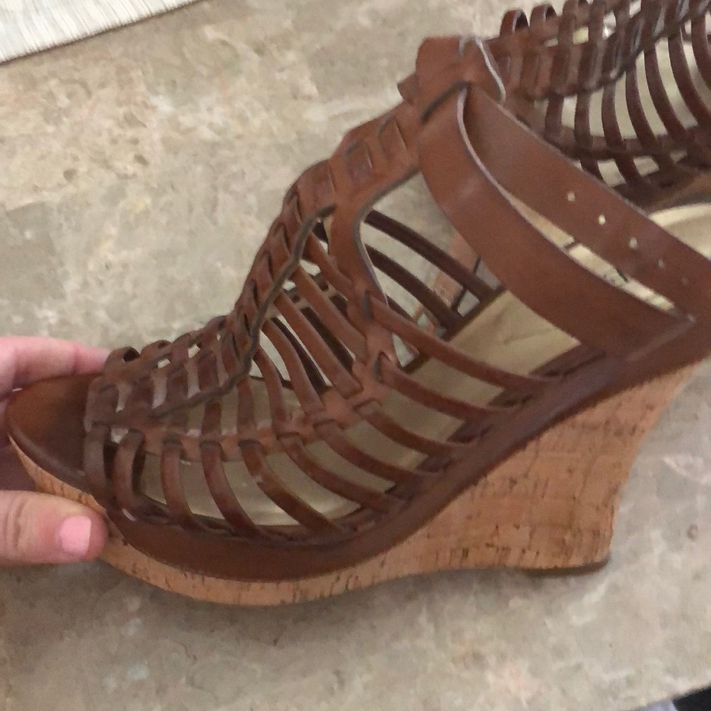 Used guess heels